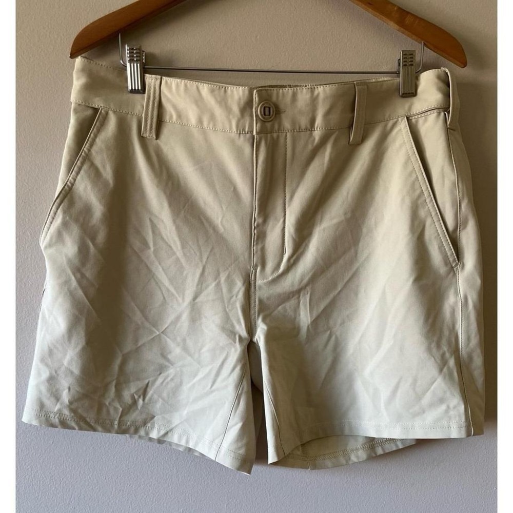 HUK Next Level Women's Shorts Khaki Size Large NWT